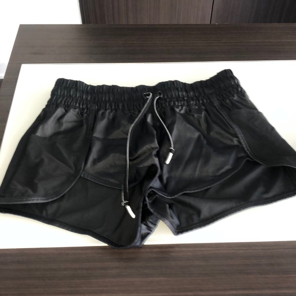 Victoria secret shorts - Picture 1 of 4